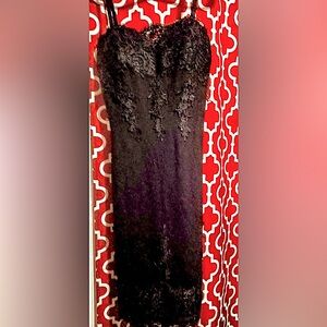 FINAL PRICE DROP NWT Haute Monde Black w/Lace accents, size S, Lined Midi